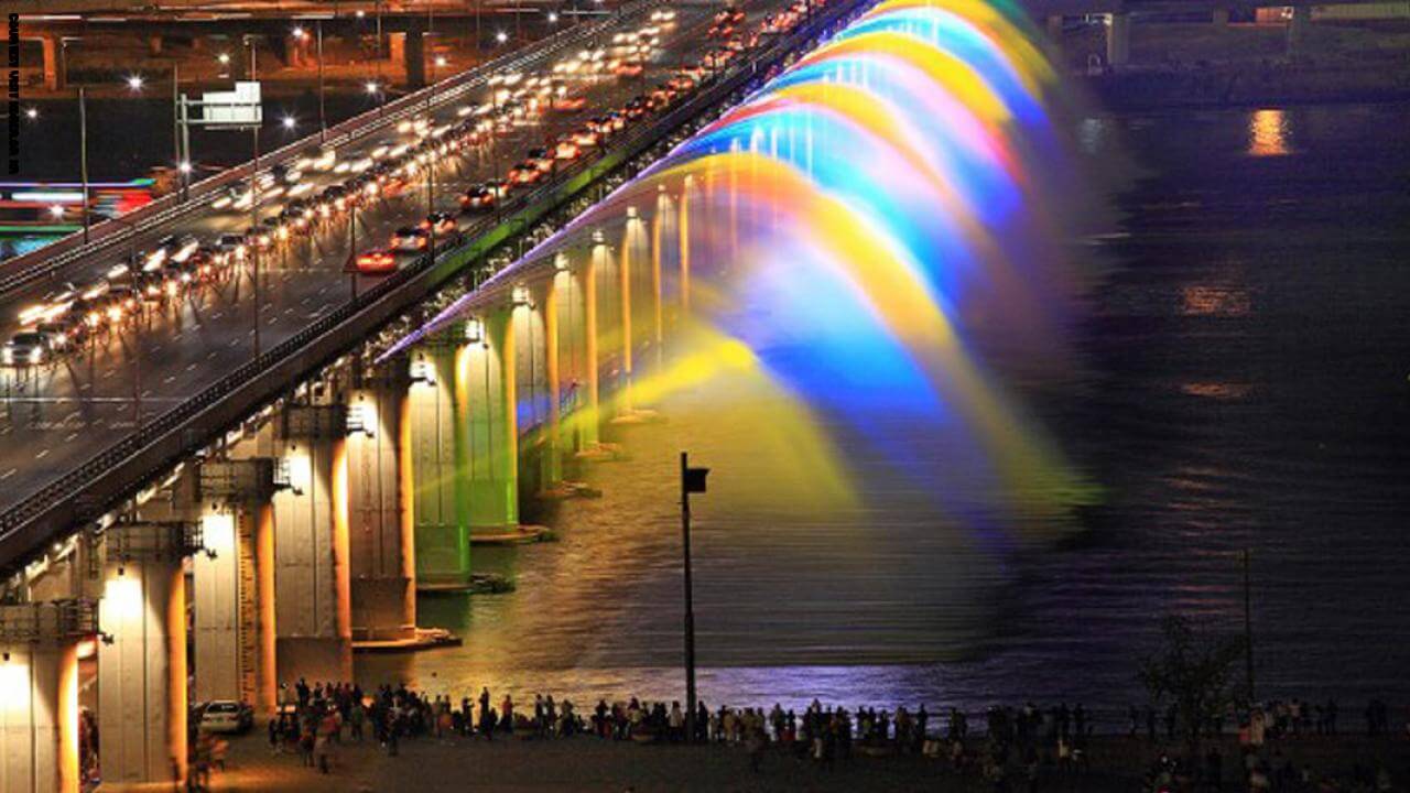Cầu Banpo bên bờ sông Hàn