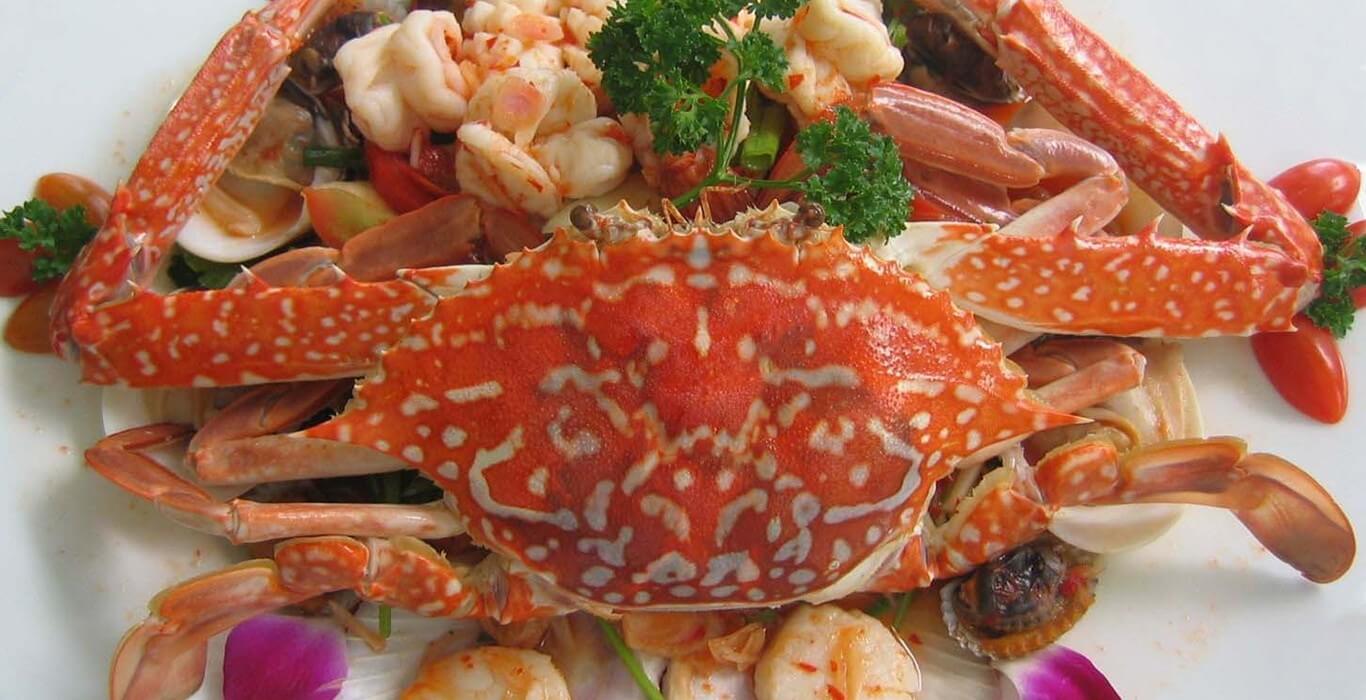 Nhà hàng Crab House nổi tiếng với các món ghẹ thơm ngon mà gí cả hợp lý