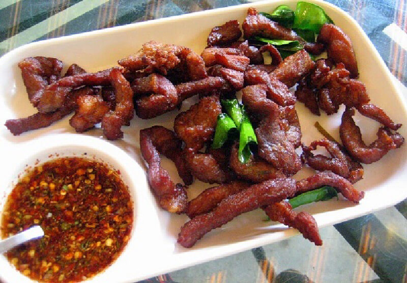 Thịt lợn phơi khô (moo dad diew)