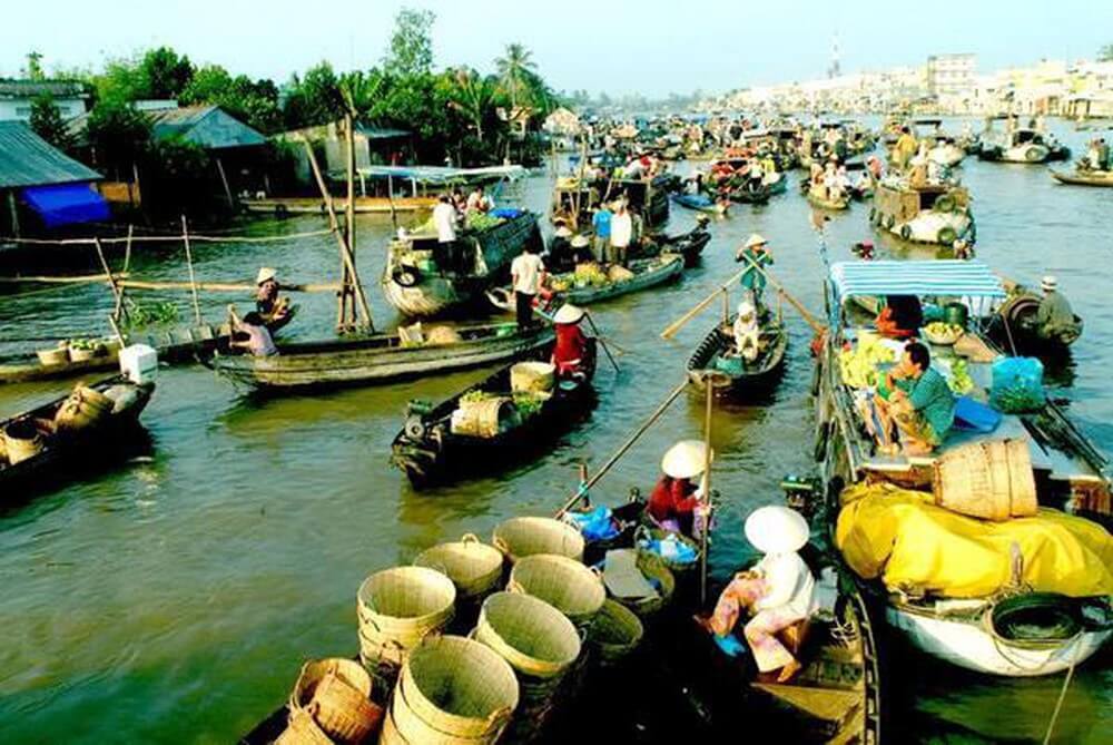 Du lịch Miền Tây khám phá khu Chợ nổi Cái Bè - Tiền Giang