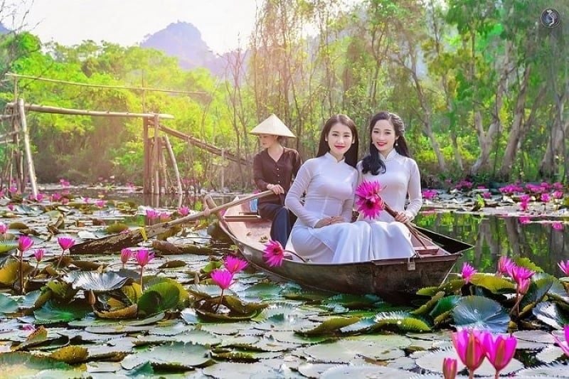 Exploring Vietnam Public Holidays 2025